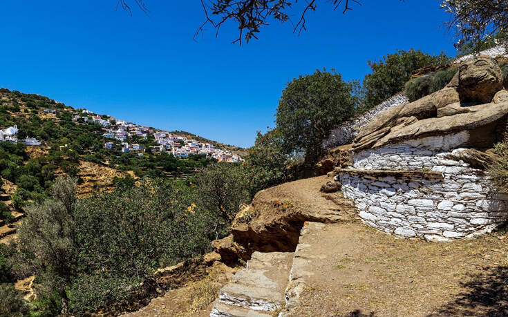 Σε ποιο ελληνικό νησί βρίσκεται το λιοντάρι με το αινιγματικό χαμόγελο