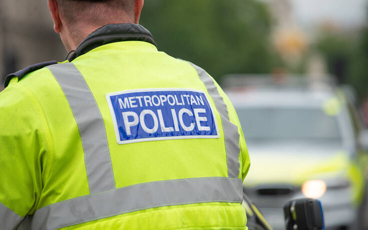 Λονδίνο: Αυτοκίνητο παρέσυρε αστυνομικό που είχε πάει σε σκηνή μαχαιρώματος