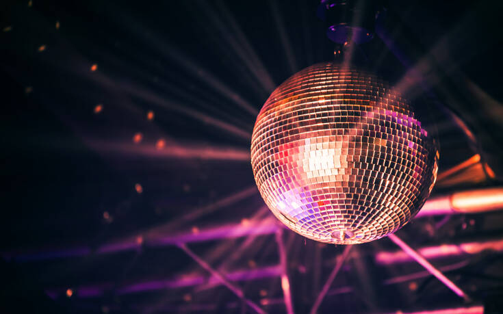 Το «αθάνατο» clubbing των 90’s επέστρεψε με αφορμή την καραντίνα