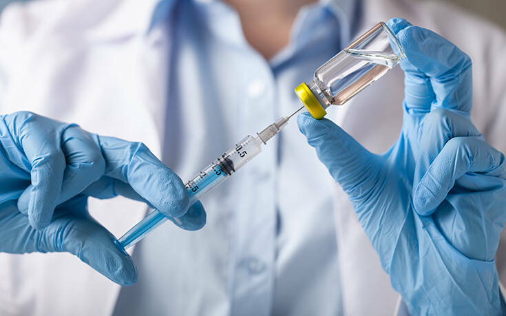 Εμβόλιο για τη γρίπη: Οι οδηγίες για τον εμβολιασμό κατά τη διάρκεια της πανδημίας