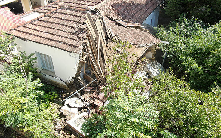 Η συγκινητική δημοσίευση του Ευθύμη Λέκκα για το σπίτι του στην Καρδίτσα που καταστράφηκε από την πλημμύρα