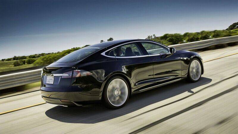 Οδηγός Tesla κοιμόταν την ώρα που έτρεχε με 140 χλμ/ώρα