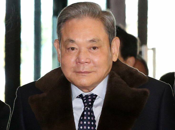 Απεβίωσε σε ηλικία 78 ετών ο πρόεδρος της Samsung, Λι Κουν Χι