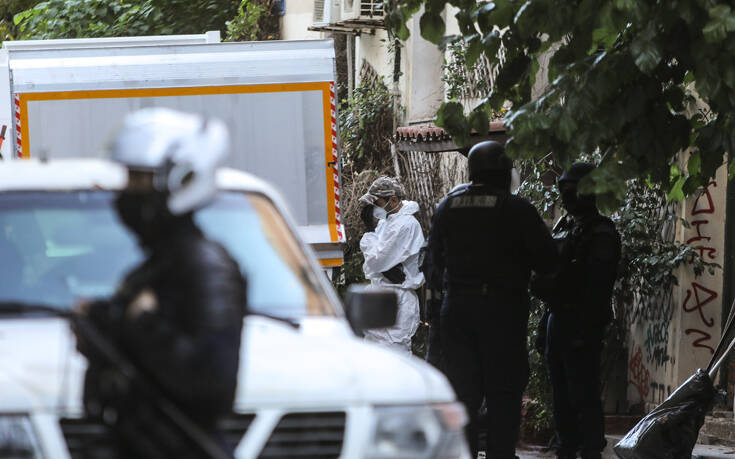 Πρώτες εικόνες από την αστυνομική επιχείρηση στα Εξάρχεια – Επτά προσαγωγές