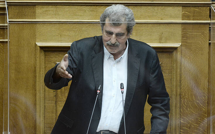Πολάκης για τα επεισόδια στο Εφετείο: Μία ημέρα χαράς δηλητηριάστηκε από «χουντοσταγονίδια» των ΜΑΤ του ψεύτη Χρυσοχοΐδη