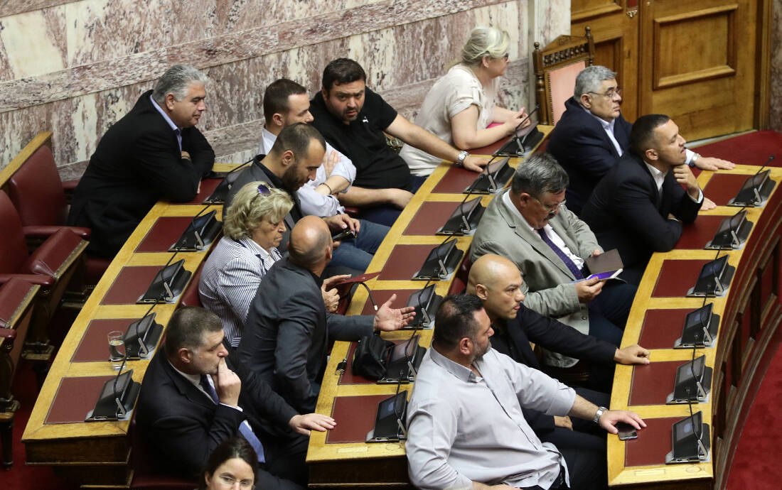 Χρυσή Αυγή: Οι φίλοι που έγιναν&#8230; εχθροί, το πρώτο βράδυ κράτησης και το «κυνήγι» για τον Παππά