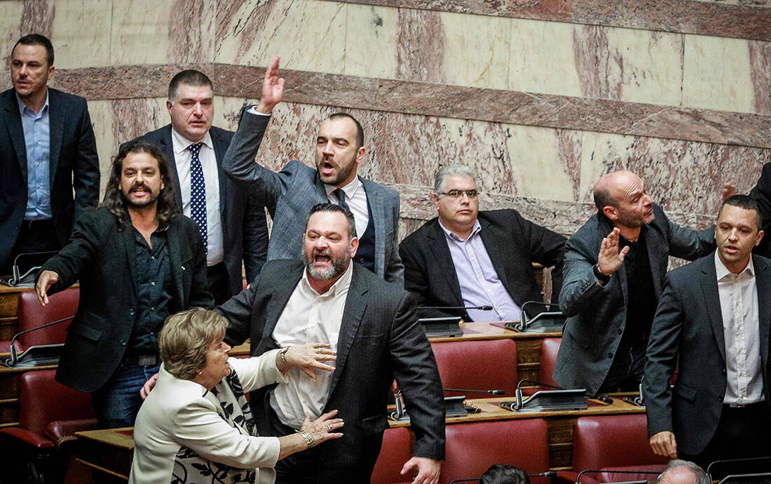 Χρυσή Αυγή: Στη ΓΑΔΑ Μιχαλολιάκος, Κασιδιάρης, Γερμενής και Ηλιόπουλος &#8211; Ολόκληρη η απόφαση του δικαστηρίου