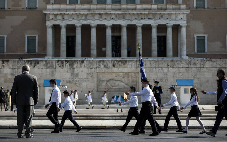 Κορονοϊός &#8211; Βασιλακόπουλος: Παρέλαση μόνο με εμβολιασμένους και μάσκες