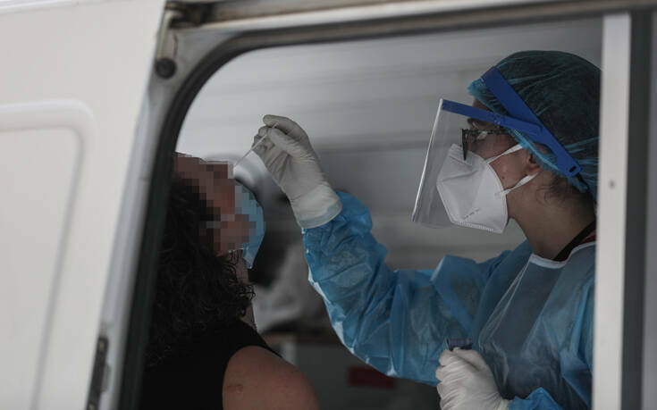 Για πρώτη φορά πάνω από 1.000 κρούσματα στην Ελλάδα &#8211; Σχεδόν τριπλασιάστηκαν οι νέες μολύνσεις μέσα σε μία εβδομάδα