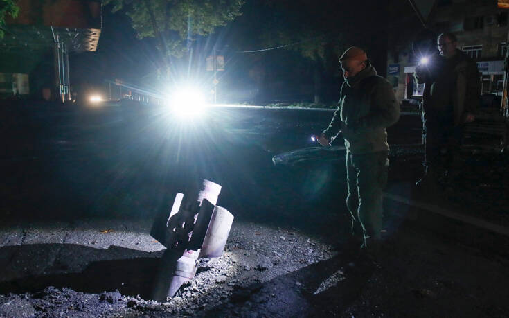 Σφοδροί βομβαρδισμοί τη νύχτα στο Ναγκόρνο Καραμπάχ