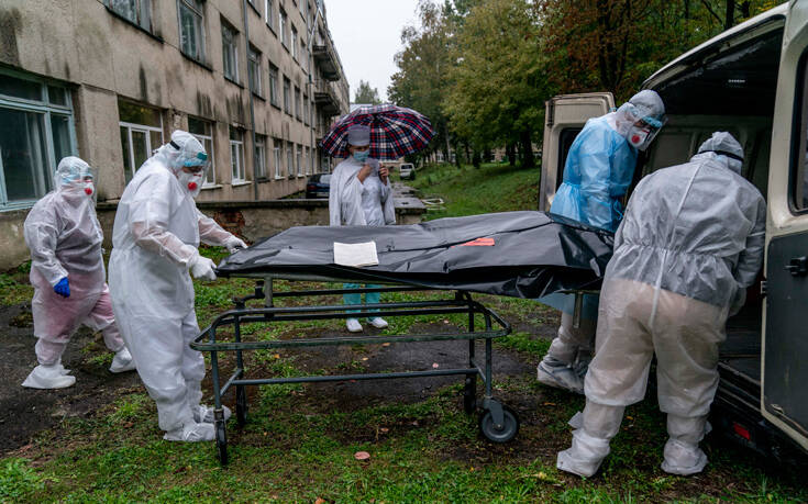Τρομακτική εικόνα: Ρεκόρ ημερήσιων θανάτων από κορονοϊό σε τρεις χώρες στην Ευρώπη