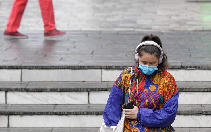 Πάνω από 3.000 τα ημερήσια κρούσματα στη Ρουμανία – Απαγορεύονται γάμοι και βαπτίσεις