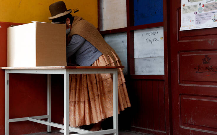 «Διαφανείς» και «ελεύθερες» οι εκλογές  στη Βολιβία