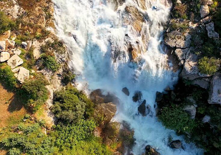 H άγνωστη για πολλούς Παραλίμνη και το εντυπωσιακό φαινόμενο της υπερχείλισης