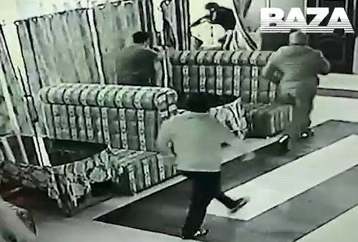 Σοκαριστικό βίντεο: Πρώην μαχητής του ΜΜΑ δέχεται επίθεση με καλάσνικοφ για ένα οικόπεδο και πέφτει νεκρός