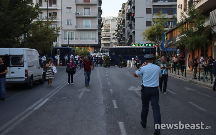Κίνηση τώρα: Μποτιλιάρισμα στο κέντρο της Αθήνας &#8211; Ποιοι δρόμοι είναι κλειστοί λόγω της δίκης της Χρυσής Αυγής
