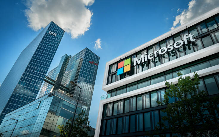 Η Microsoft ξεπερνά -για λίγο- την Apple ως η πιο πολύτιμη εταιρεία στον κόσμο