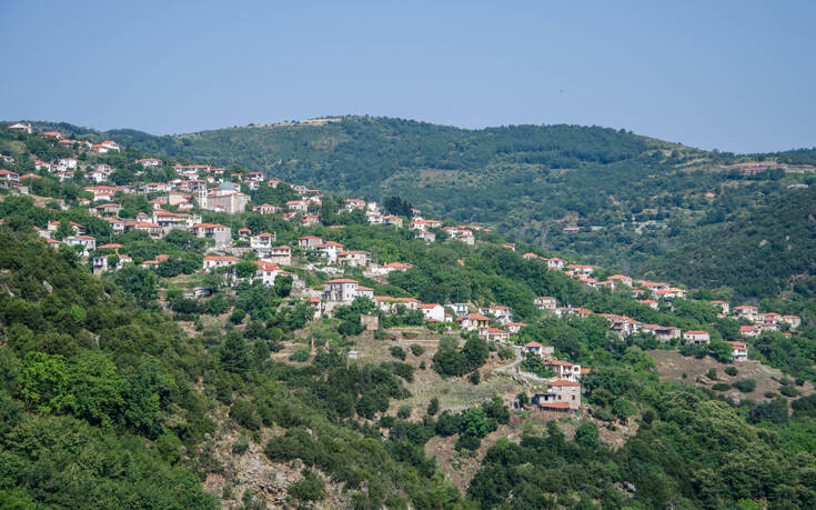 Τρία από τα πιο γραφικά χωριά του Πάρνωνα