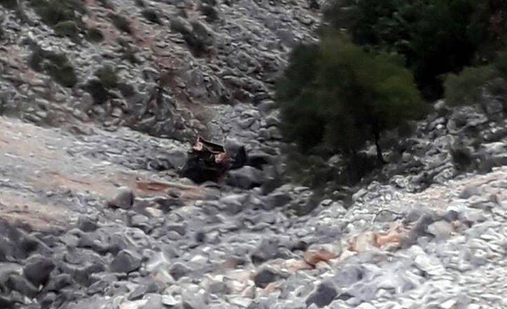 Τροχαίο δυστύχημα στο Αγρίνιο &#8211; Αγροτικό όχημα με δύο επιβαίνοντες έπεσε σε χαράδρα