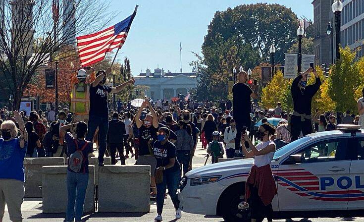 Πανηγυρισμοί σε πόλεις της Αμερικής για τον εορτασμό της νίκης του Τζο Μπάιντεν