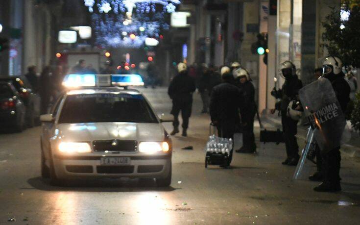 Πολυτεχνείο: Προσαγωγές και στην Πάτρα λόγω επεισοδίων – Παραμένει σε εγρήγορση η Αστυνομία