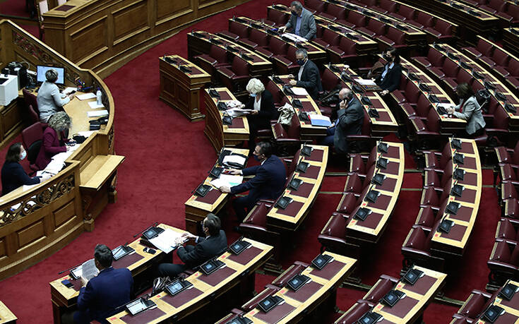Αντιπαράθεση Γεωργιάδη &#8211; Κατρίνη στη Βουλή: «Δεν είμαστε ούτε ανόητοι ούτε τρελοί»