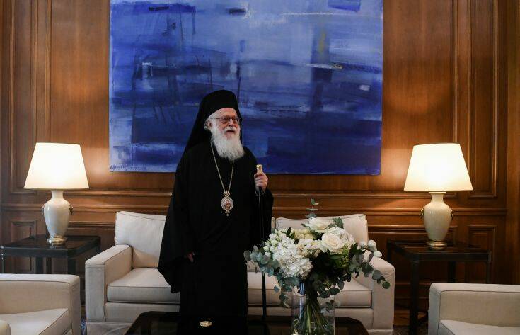 Στο Νοσοκομείο Ευαγγελισμός ο Αρχιεπίσκοπος Αναστάσιος – Το πρωί διαγνώστηκε με κορονοϊό