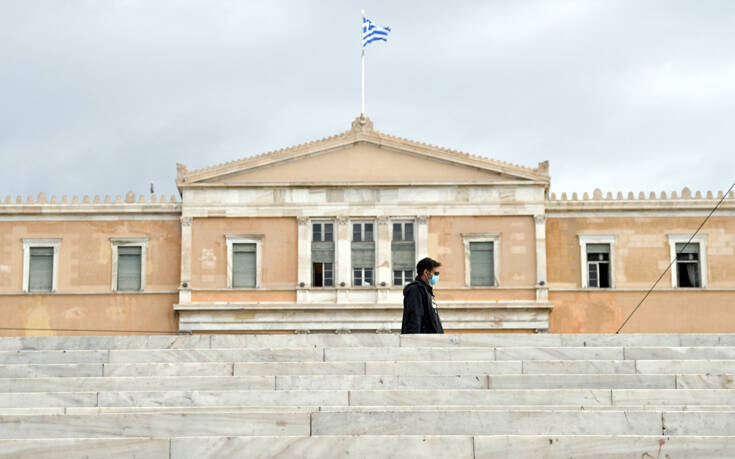 Γενικό lockdown ανακοινώνουν στις 12 Μητσοτάκης &#8211; Τσιόδρας: Απαγόρευση κυκλοφορίας από τις 21:00, επιστρέφει το SMS