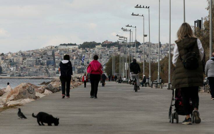 Η ανησυχητική εικόνα της πανδημίας στην Ελλάδα και η μεγάλη κουβέντα για τα νέα μέτρα