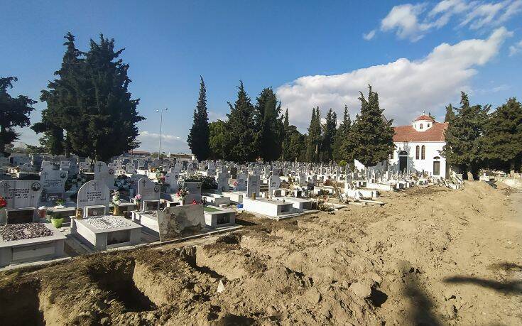 Στα όριά τους τα νεκροταφεία Τρικάλων &#8211; Τέλος οι τάφοι
