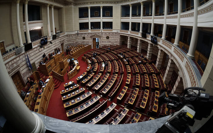 Διαφωνίες και εντάσεις στη Βουλή για την ψήφο των αποδήμων