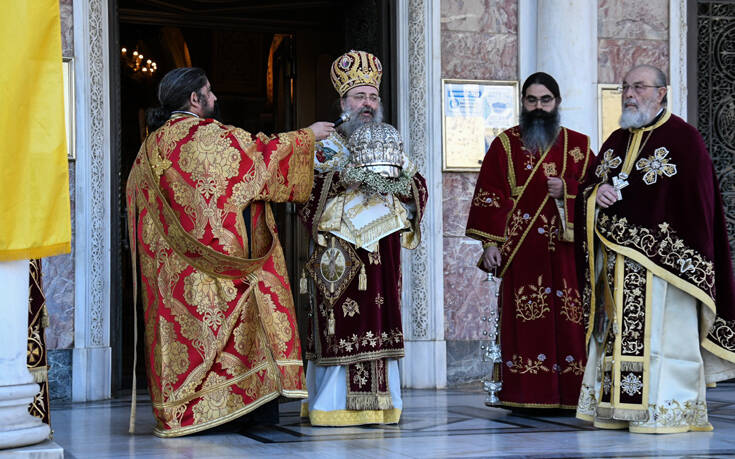 Χωρίς πιστούς ο εορτασμός του Αγίου Ανδρέα στην Πάτρα – Δείτε φωτογραφίες