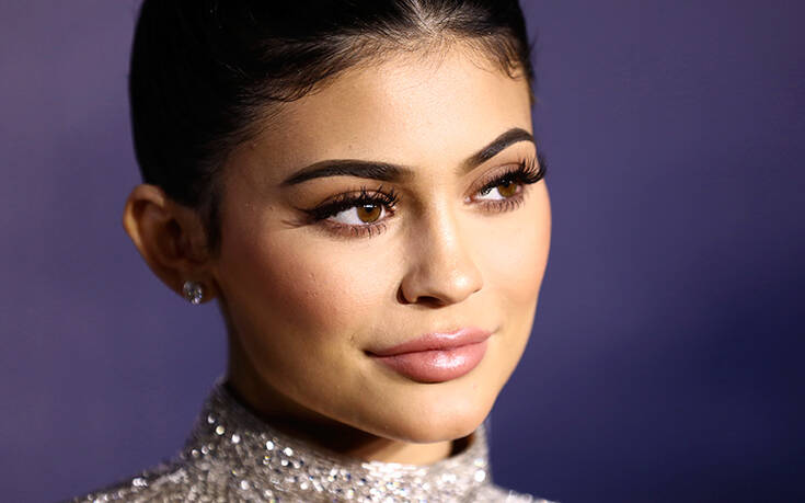 Το μυστικό της Kylie Jenner αν έχεις ξεμείνει από σκιές ματιών