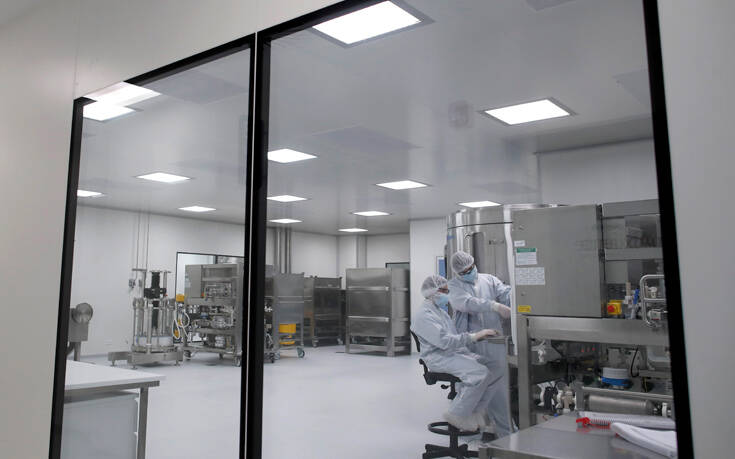 AstraZeneca – Moderna – Pfizer: Οι διαφορές των τριών εμβολίων κατά του κορονοϊού