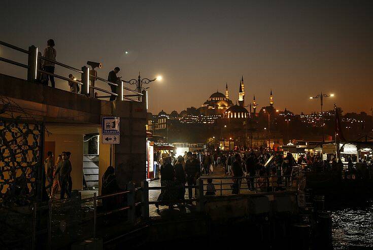 Τουρκία: Ο δήμαρχος της Κωνσταντινούπολης ζητεί την επιβολή lockdown