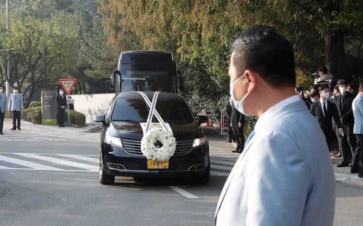 Κρούσμα κορονοϊού στην κηδεία του προέδρου της Samsung