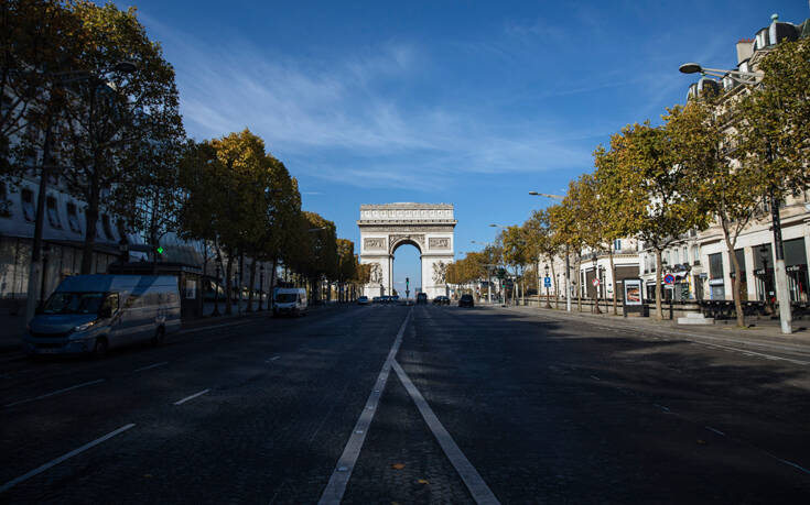 Μεγάλη η πίεση στα νοσοκομεία του Παρισιού αλλά δεν εξετάζεται lockdown