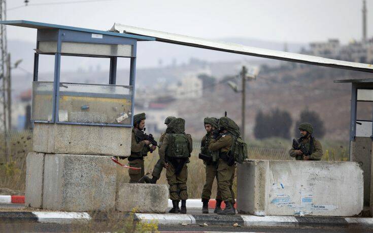 Παλαιστίνιος αξιωματικός άνοιξε πυρ εναντίον Ισραηλινών στρατιωτικών στη Δυτική Όχθη