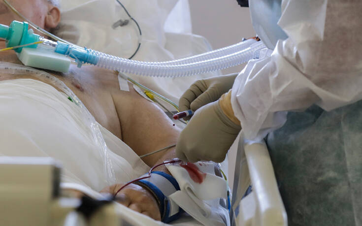 Συναγερμός για το νέο κύμα κορονοϊού στην Ιταλία: «Εκτός ελέγχου» η κατάσταση – 30.000 έως 40.000 κρούσματα κάθε μέρα