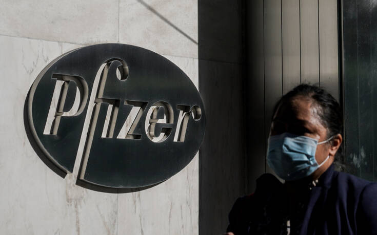 O FDA αδιαφορεί για τις απειλές του Λευκού Οίκου για το εμβόλιο της Pfizer