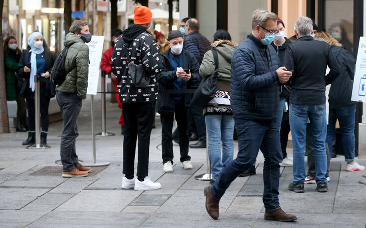 Αυστρία: Δημοσκόπηση δείχνει μεγάλη απροθυμία των πολιτών να εμβολιαστεί