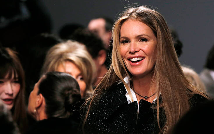 Elle Macpherson: Το «Κορμί» προωθεί προπαγανδιστική ταινία υπέρ του αντιεμβολιαστικού κινήματος