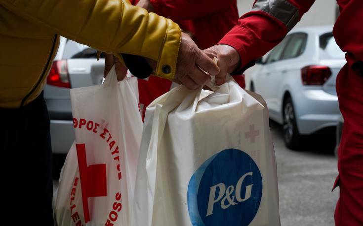 H P&G μαζί με τον Ελληνικό Ερυθρό Σταυρό στο πλευρό των άστεγων συνανθρώπων μας