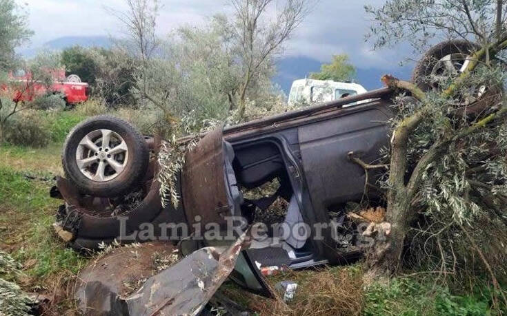 Κάτω Τιθορέα: Σοβαρό το τροχαίο με αγροτικό να ανατρέπεται – Τραυματίας ο οδηγός
