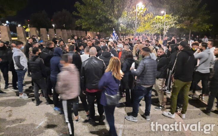 Θεσσαλονίκη: 13 πρόστιμα των 150 ευρώ σε διαδηλωτές για τη συγκέντρωση κατά του lockdown