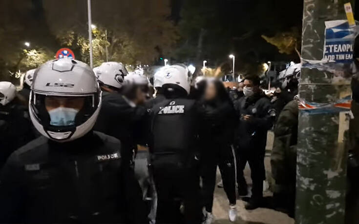 Ένταση στη συγκέντρωση κατά του lockdown στη Θεσσαλονίκη