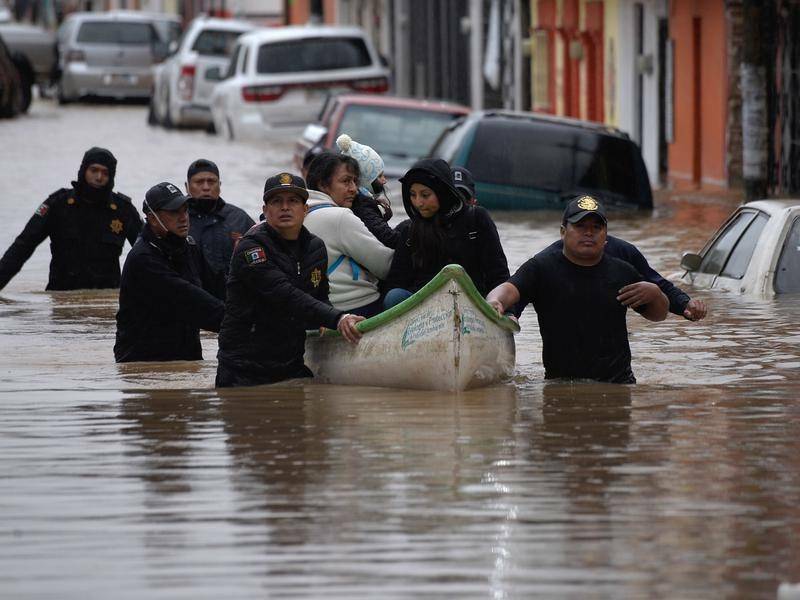 Σαρωτικό το πέρασμα του κυκλώνα Ήτα από το Μεξικό – Άφησε τουλάχιστον 20 νεκρούς