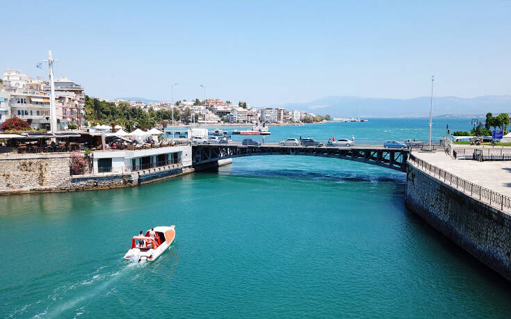 Χαλκίδα: Η συρταρωτή γέφυρα του Ευρίπου με ιστορία που ξεπερνά τα 2.500 χρόνια