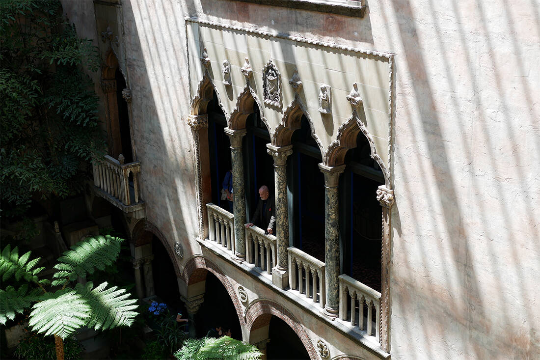 shutterstock 1107304859