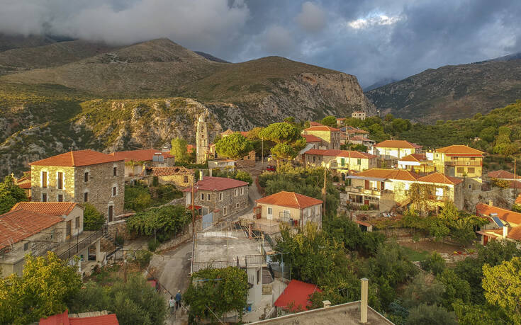 Τρία γραφικά χωριά στο άγριο τοπίο του Ταΰγετου